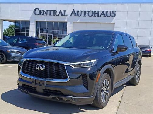 2023 INFINITI QX60 Pure