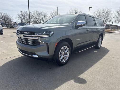 2023 Chevrolet Suburban Premier