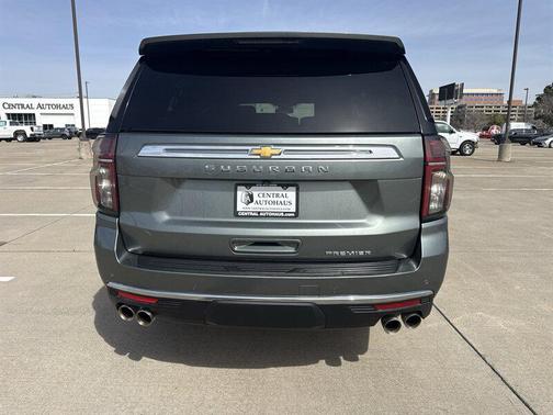 2023 Chevrolet Suburban Premier