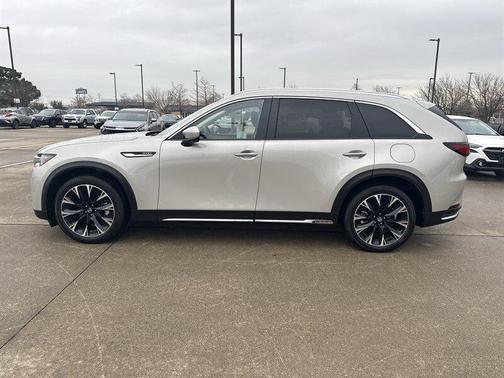 2024 Mazda CX-90 PHEV Premium