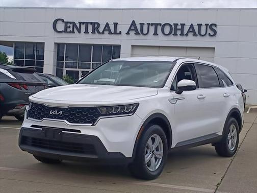 2023 Kia Sorento LX