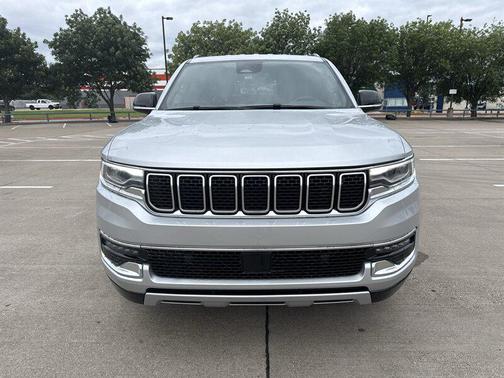 Silver Zynith 2024 Jeep Wagoneer L Series II 4x2