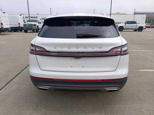 2022 Lincoln Nautilus Standard