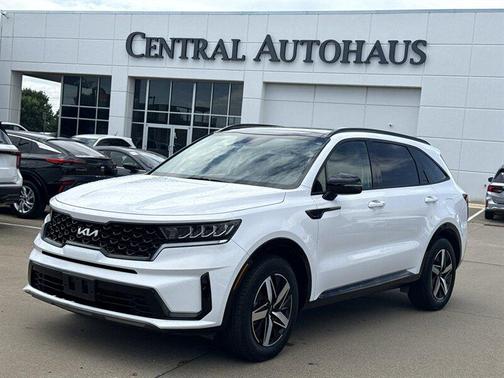 Glacial White Pearl 2023 Kia Sorento S