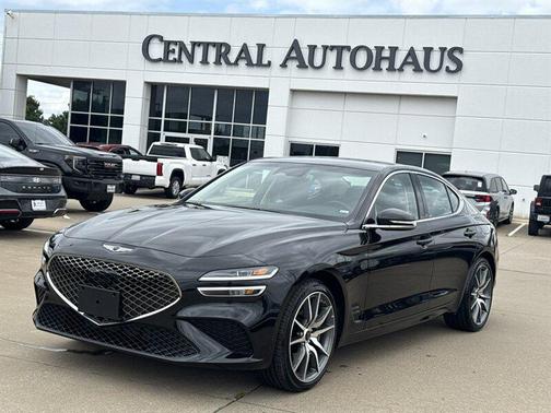Vik Black 2026 Genesis G70 2.5T RWD
