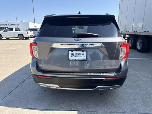 Carbonized Gray Metallic 2023 Ford Explorer XLT