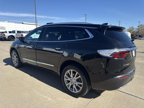 2023 Buick Enclave Essence FWD