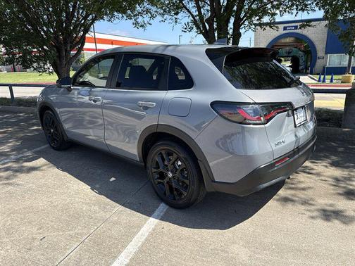 Urban Gray Pearl 2024 Honda HR-V Sport