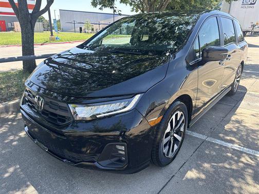 Crystal Black Pearl 2025 Honda Odyssey EX-L