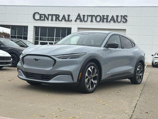 2025 Ford Mustang Mach-E Select