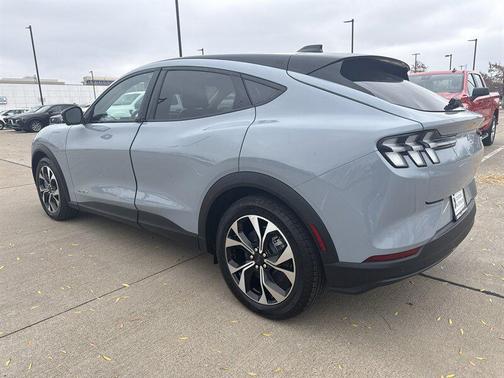 2025 Ford Mustang Mach-E Select