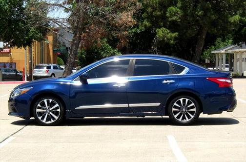 2016 Nissan Altima 2.5 SR