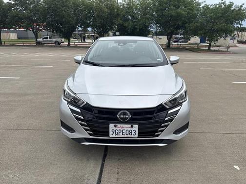 2023 Nissan Versa 1.6 SV