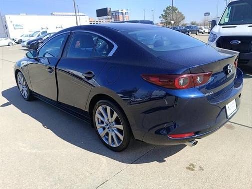 2023 Mazda Mazda3 FWD w/Select Package