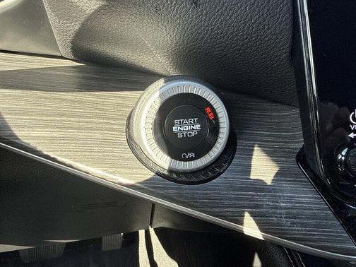 2024 Jeep Wagoneer L Series II 4x2