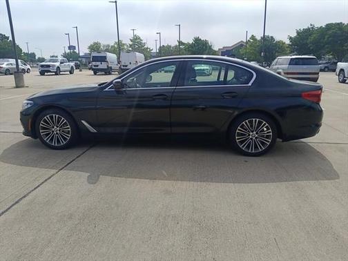2019 BMW 530 530i