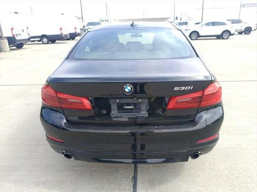 2019 BMW 530 530i