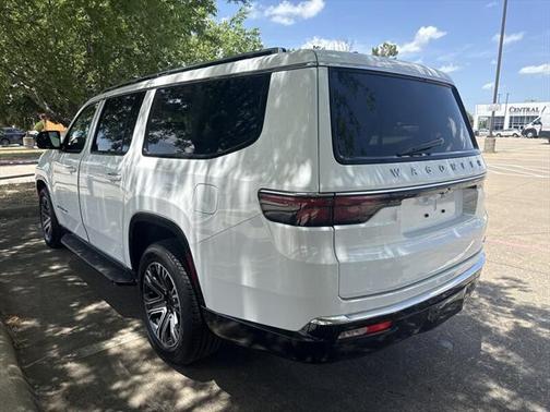 2024 Jeep Wagoneer L Series II 4x2