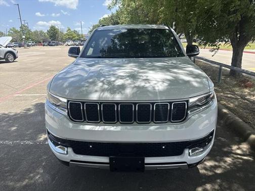2024 Jeep Wagoneer L Series II 4x2