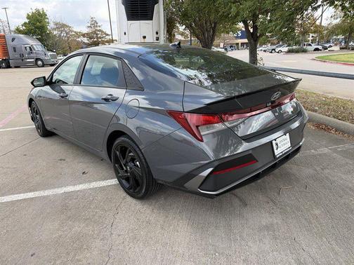 Fluid Metal Metallic 2026 Hyundai ELANTRA Sport