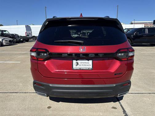 2025 Honda Pilot Sport