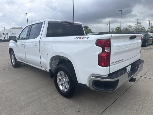 Summit White 2026 Chevrolet Silverado 1500 LT