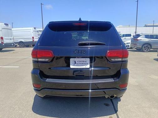 2022 Jeep Grand Cherokee Laredo