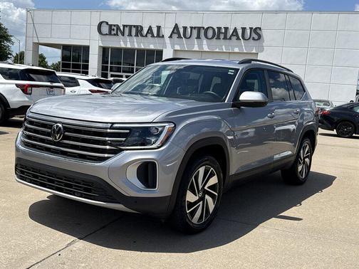 Pure Gray 2026 Volkswagen Atlas 2.0T SE w/Technology 4MOTION