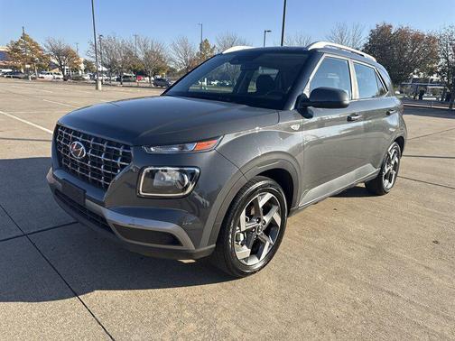 2024 Hyundai VENUE SEL