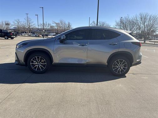 2025 Lexus NX 250 Premium