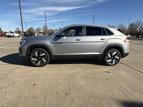 2025 Volkswagen Atlas Cross Sport 2.0T SE w/Technology 4MOTION