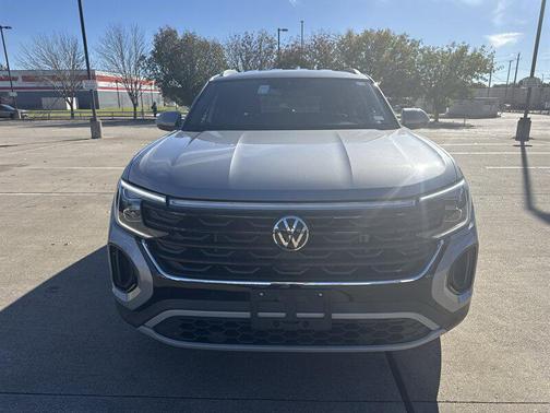 2025 Volkswagen Atlas Cross Sport 2.0T SE w/Technology 4MOTION