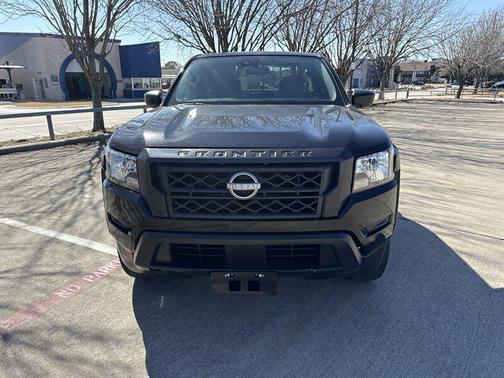 2022 Nissan Frontier S