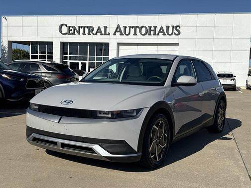 2022 Hyundai IONIQ 5 SEL