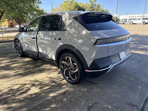 2022 Hyundai IONIQ 5 SEL