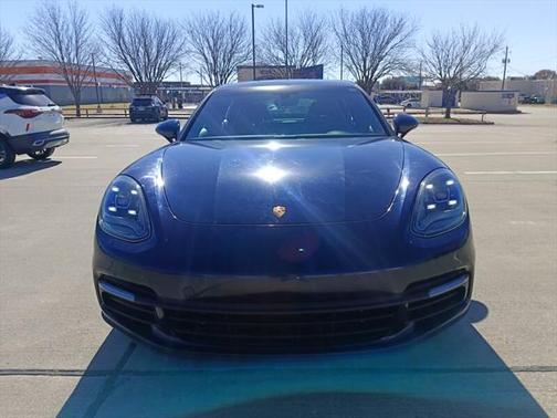 2018 Porsche Panamera Base