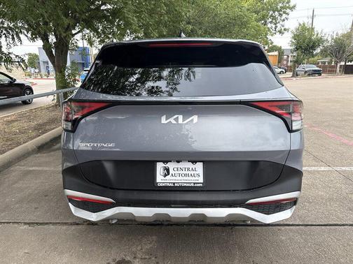 2025 Kia Sportage EX