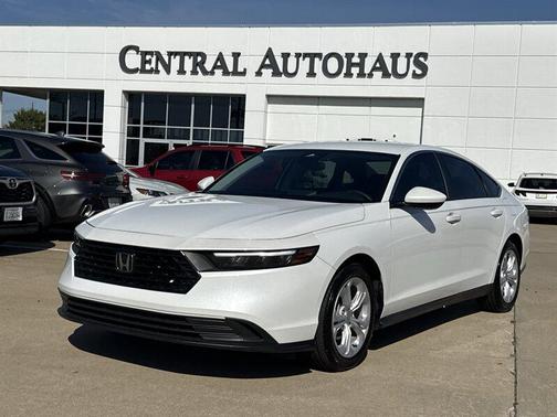 2025 Honda Accord LX 1.5T