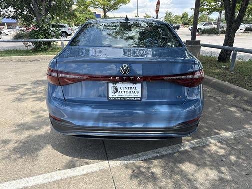Monterey Blue Pearl 2025 Volkswagen Jetta 1.5T SE