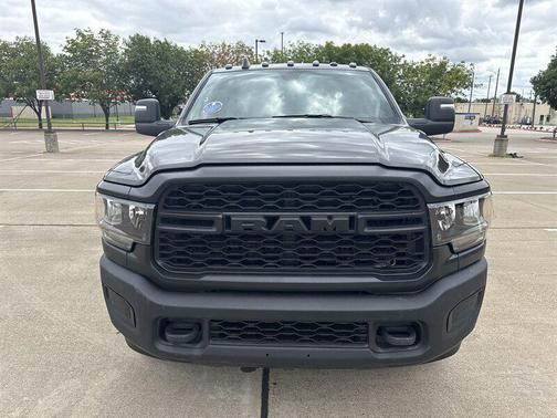2024 RAM 3500 Tradesman Crew Cab 4x4 8' Box