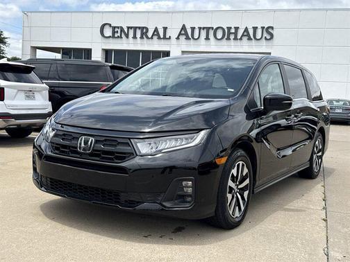 Crystal Black Pearl 2025 Honda Odyssey EX-L