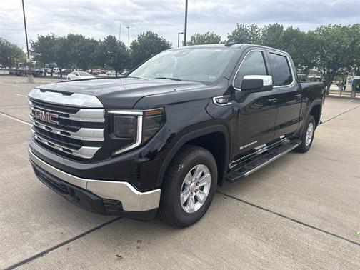 Onyx Black 2026 GMC Sierra 1500 SLE