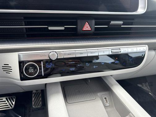 Onyx Black 2024 Hyundai IONIQ 6 Limited
