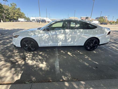 2025 Honda Accord Hybrid Base