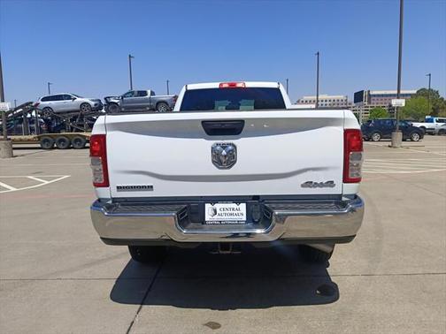 2023 RAM 2500 Big Horn Crew Cab 4x4 8' Box