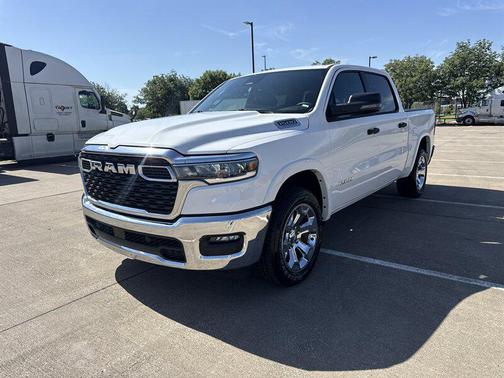 Bright White Clearcoat 2026 RAM 1500 Big Horn/Lone Star