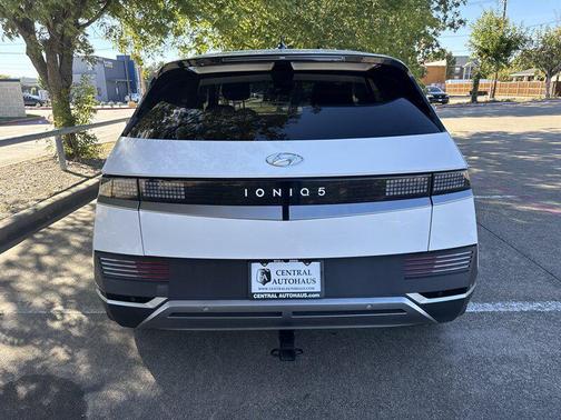 2023 Hyundai IONIQ 5 SE