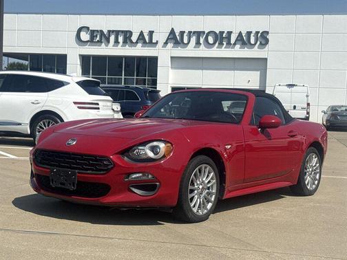 2019 FIAT 124 Spider Base