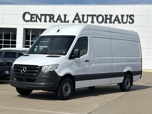 2025 Mercedes-Benz Sprinter 2500 High Roof