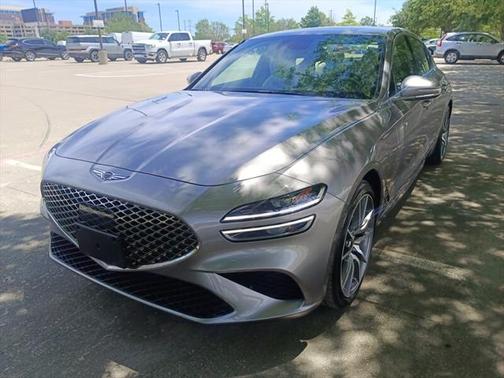 2024 Genesis G70 2.5T RWD